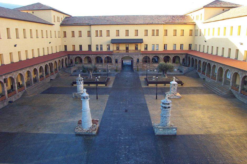 Imagen A licitación la explotación del Albergue Juvenil de Pirenarium