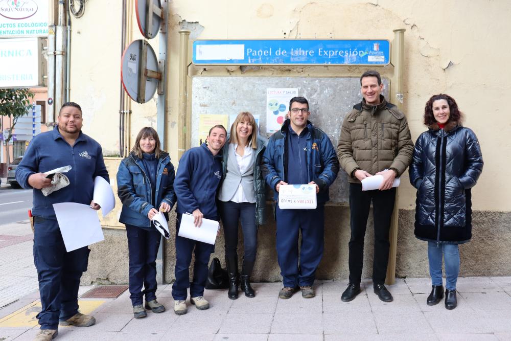 Imagen Sabiñánigo es el primer ayuntamiento de la provincia de Huesca que contrata a la Fundación Valentía para colocar la cartelería informativa