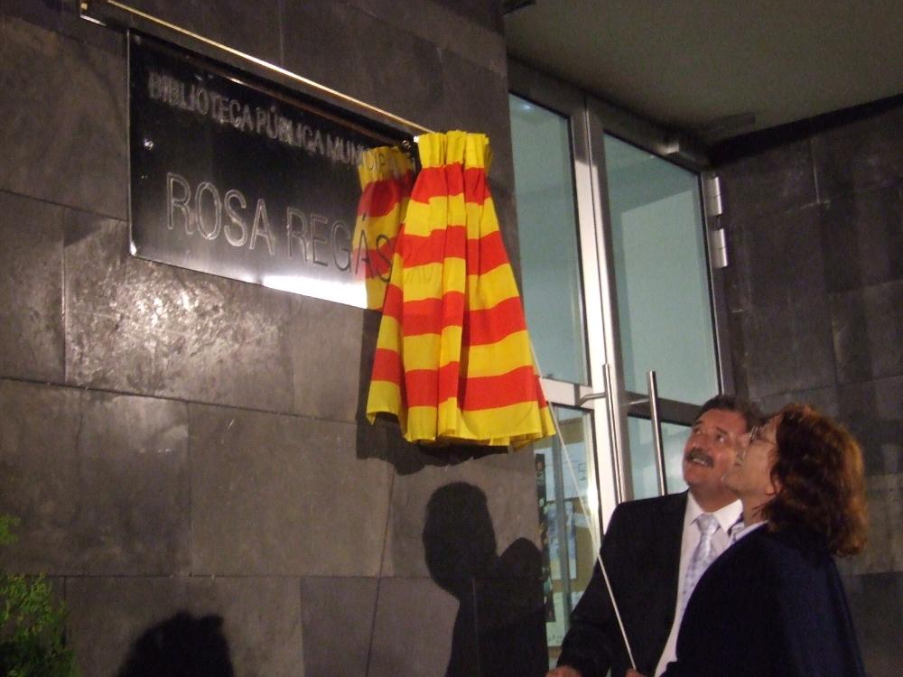 Imagen El Ayuntamiento de Sabiñánigo traslada su pesar por el fallecimiento de la escritora Rosa Regàs, cuyo nombre lleva la biblioteca municipal