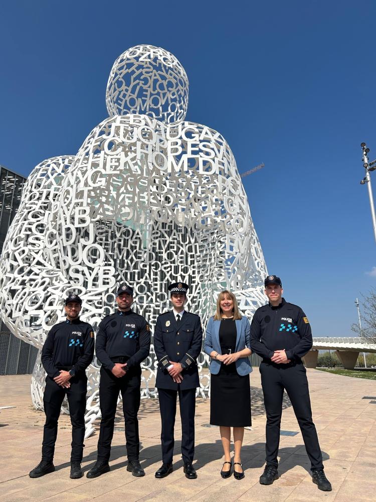 Imagen Tres nuevos agentes se incorporan al Cuerpo de Policía Local de Sabiñánigo