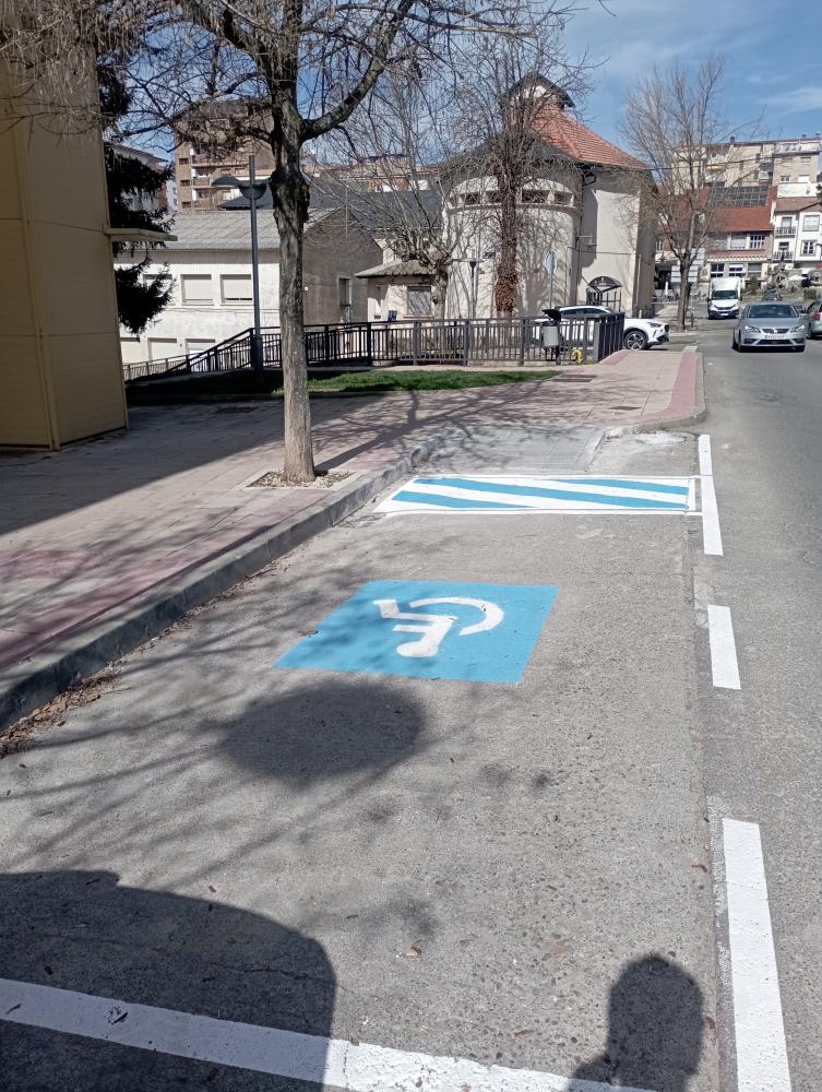 Imagen El Ayuntamiento de Sabiñánigo mejora la accesibilidad y la movilidad peatonal en el municipio