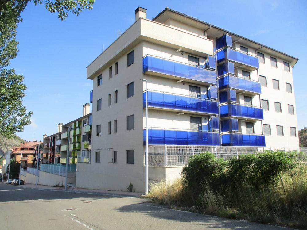 Imagen Suelo y Vivienda de Aragón convoca 23 viviendas en alquiler en Sabiñánigo