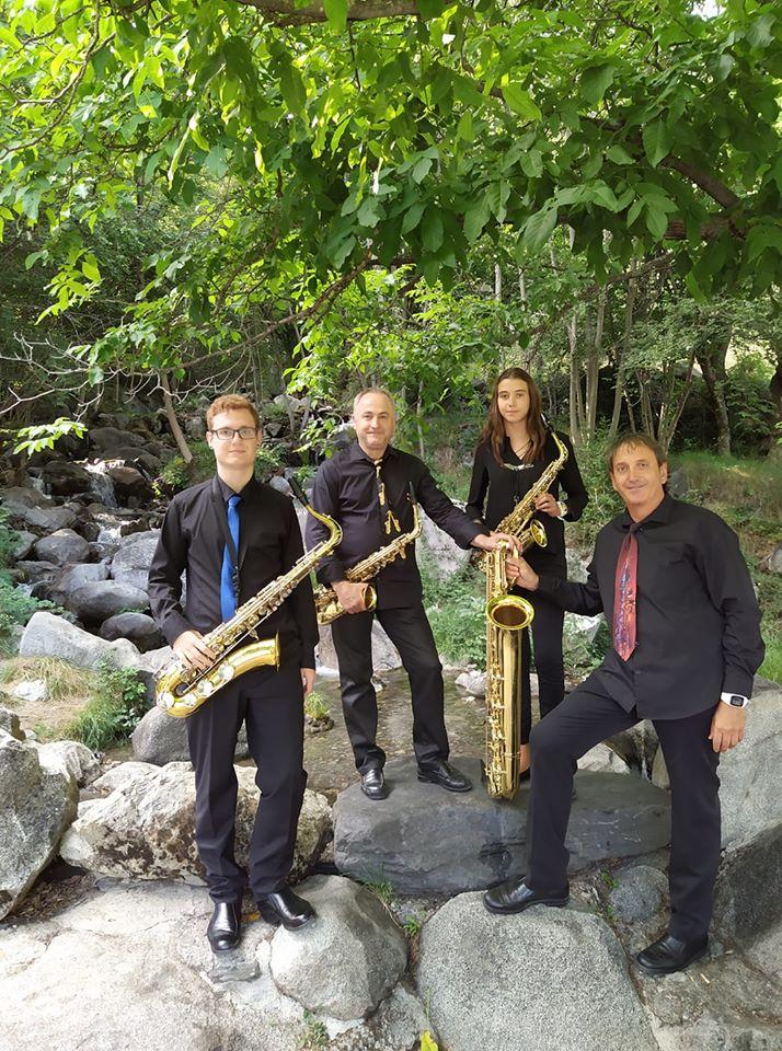 Imagen Música tradicional: Son cubano a ritmo de saxofón